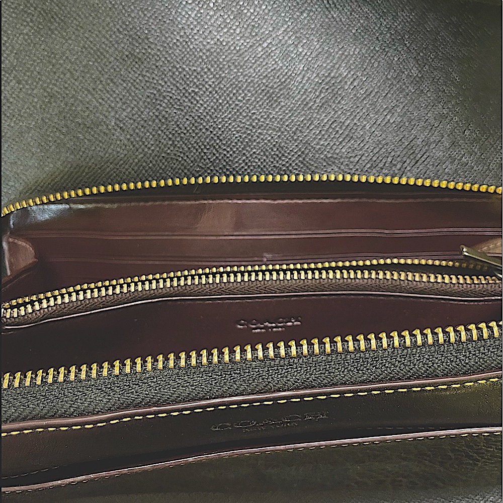 Coach - medium sized accordion wallet - Picture 8 of 9